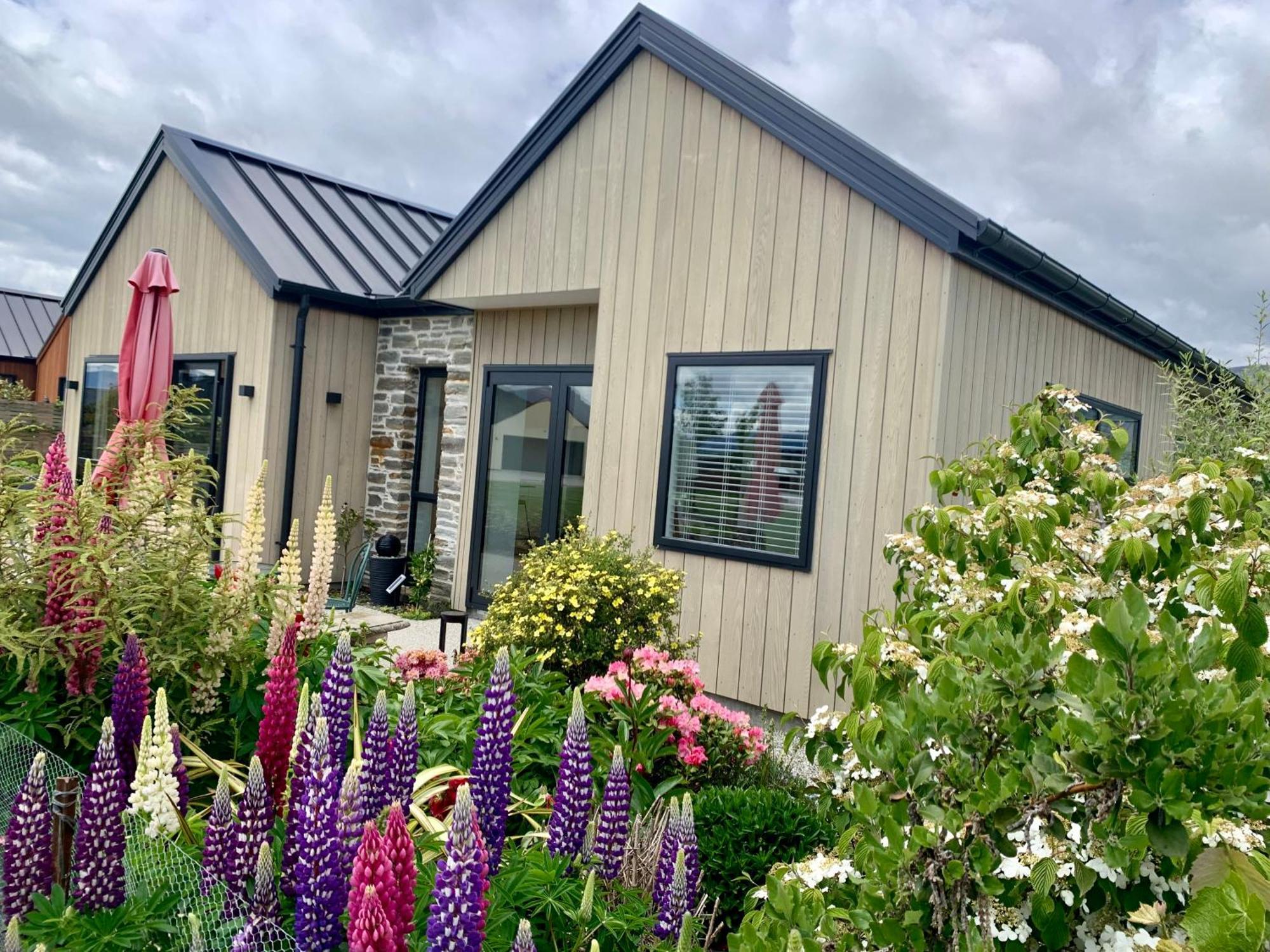 Alpine Abode Villa วานากา ภายนอก รูปภาพ